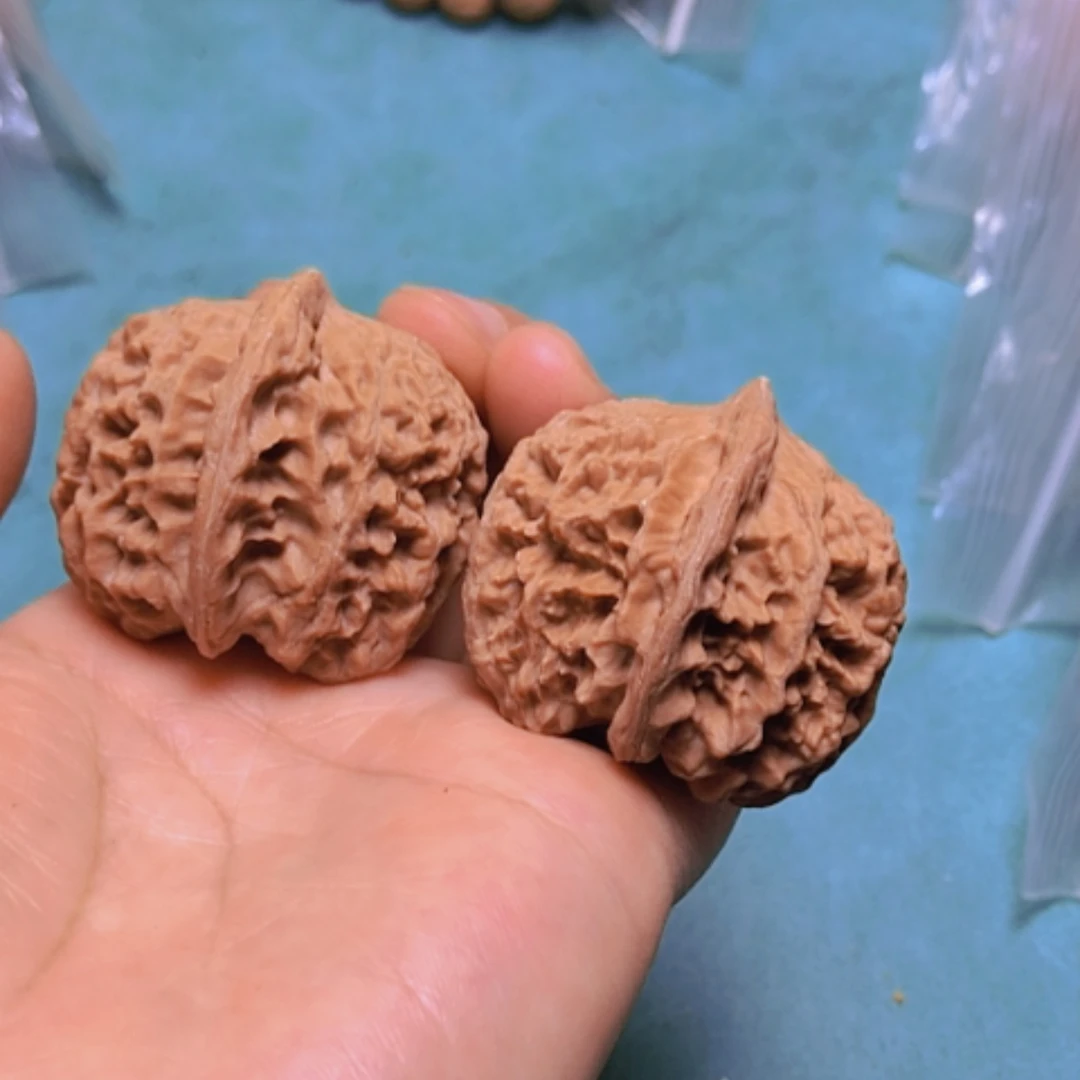【闪购商品】核桃摆件39金锭元宝修边