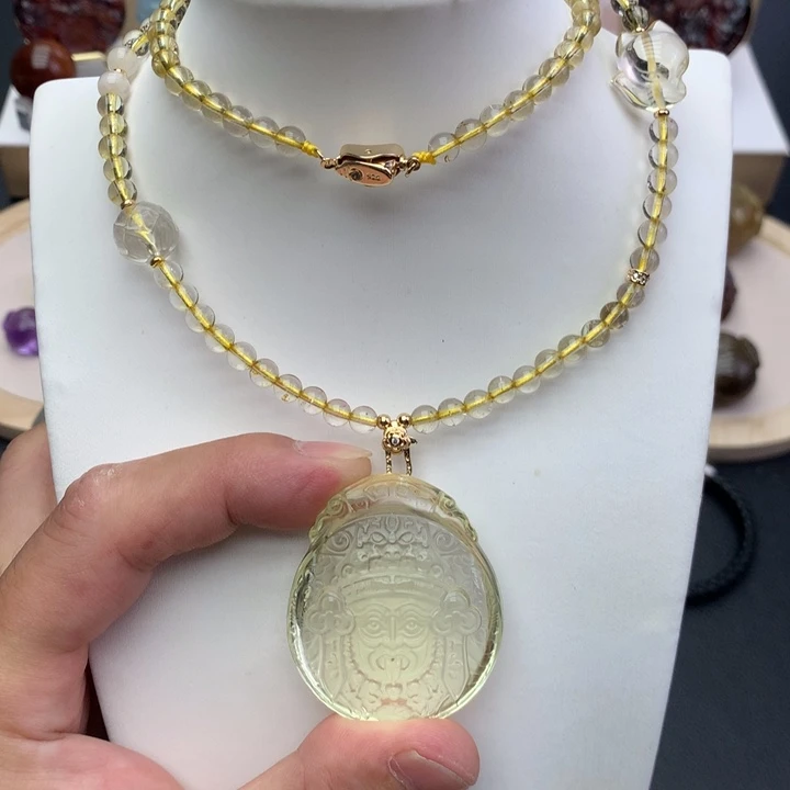 颈饰未镶嵌水晶吊坠