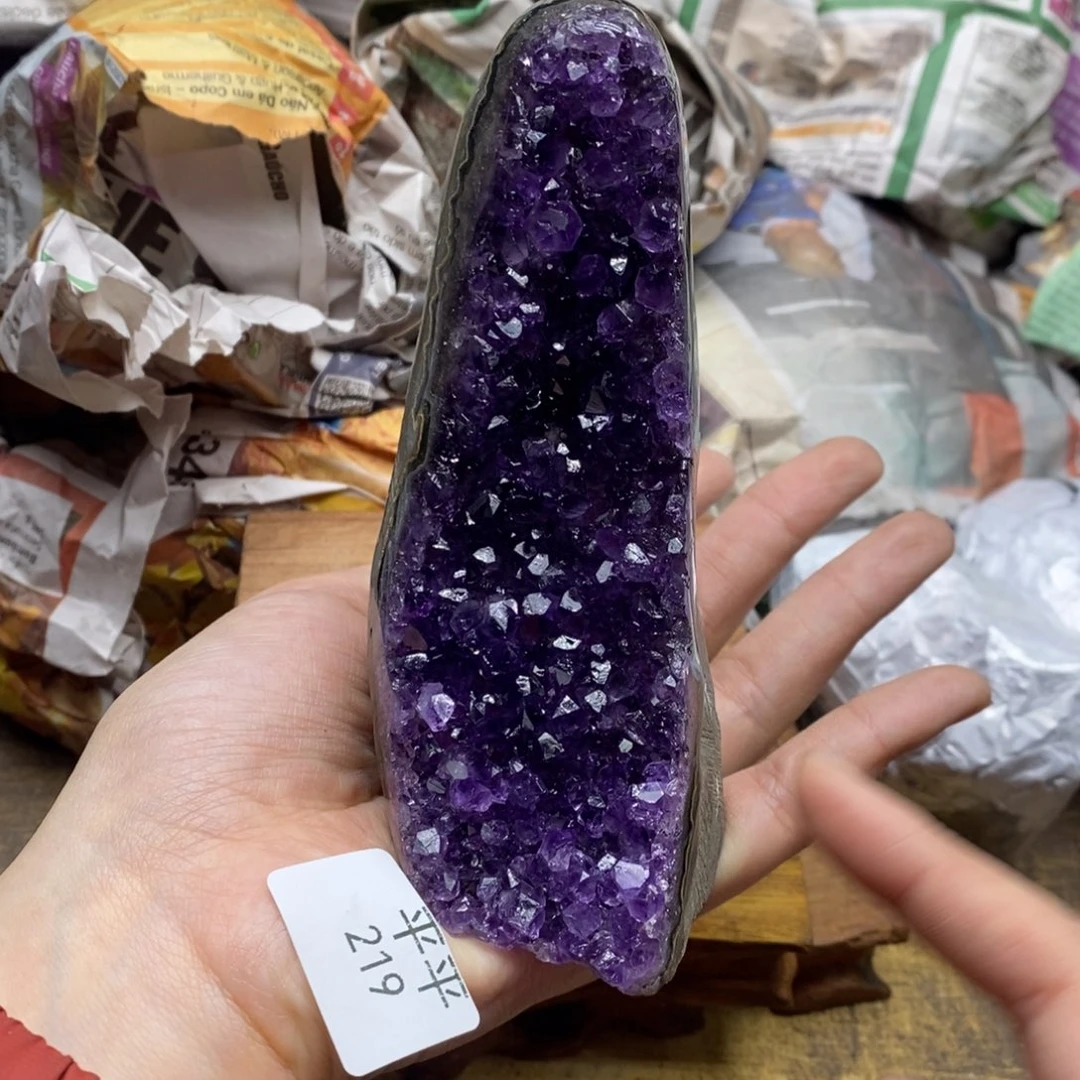 紫晶乌拉圭未镶嵌