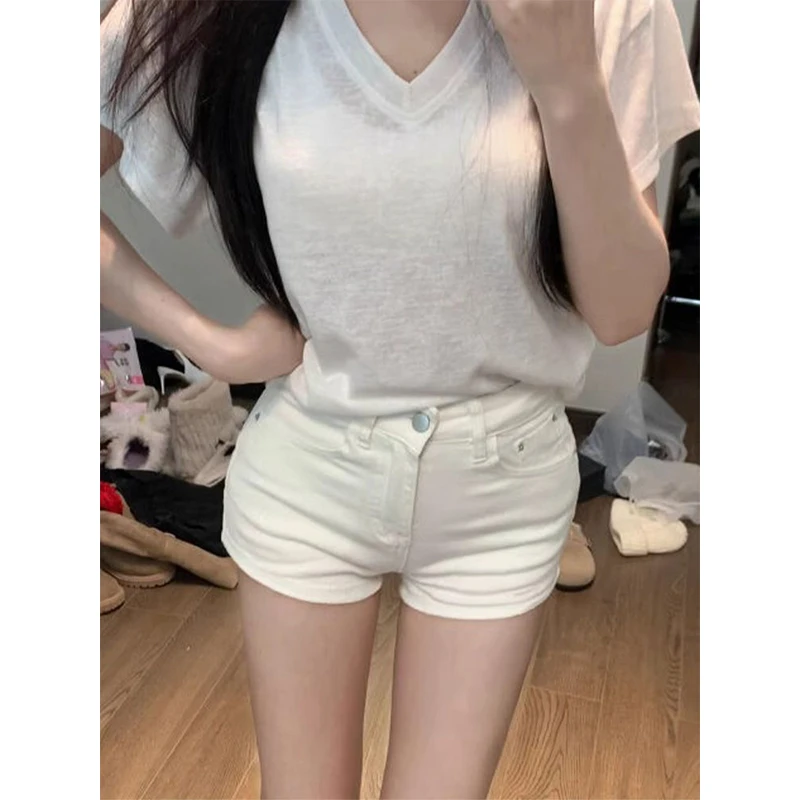 白色高腰牛仔短裤女夏季新款辣妹紧身显瘦弹力直筒包臀a字热裤子