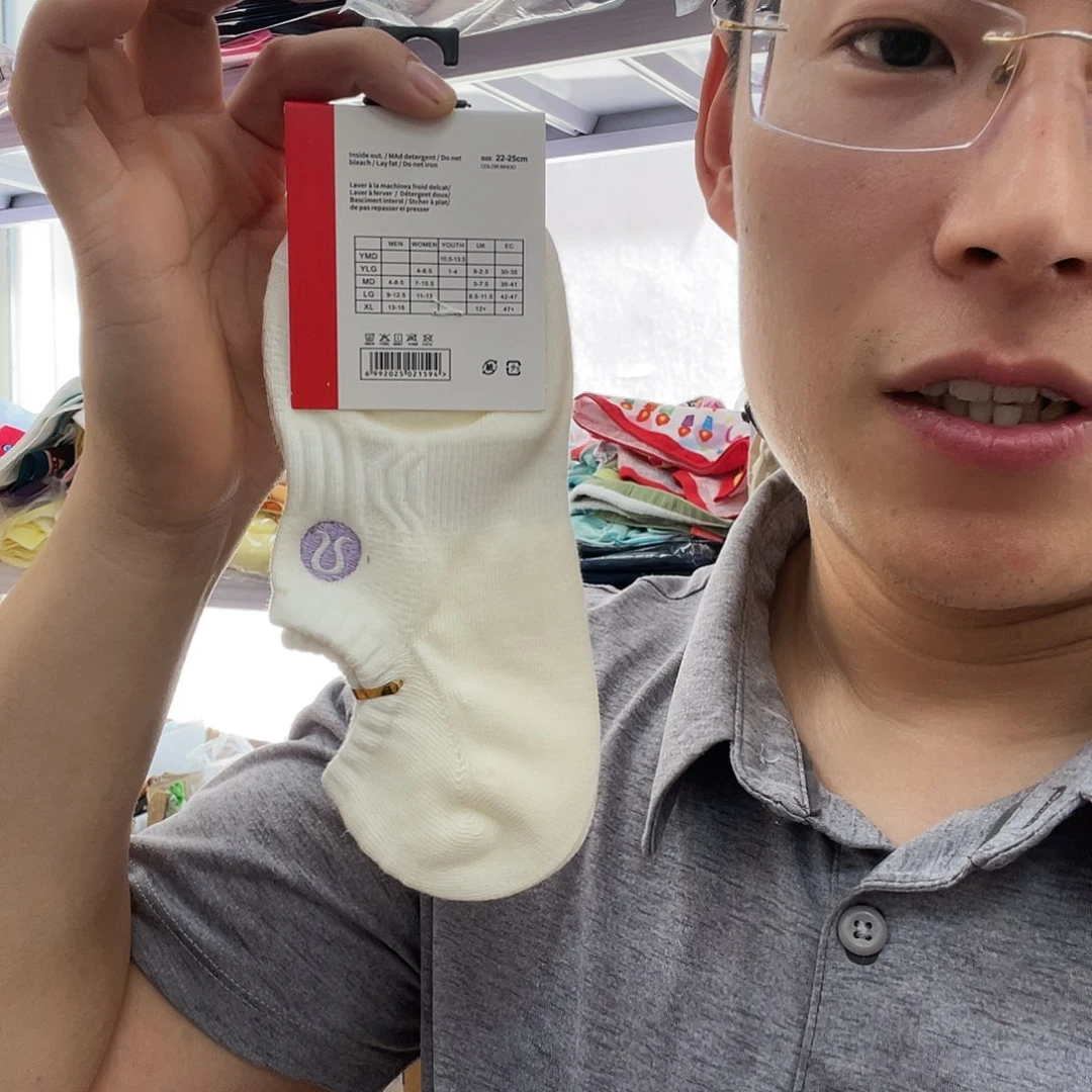 PU化妆包等各种产品