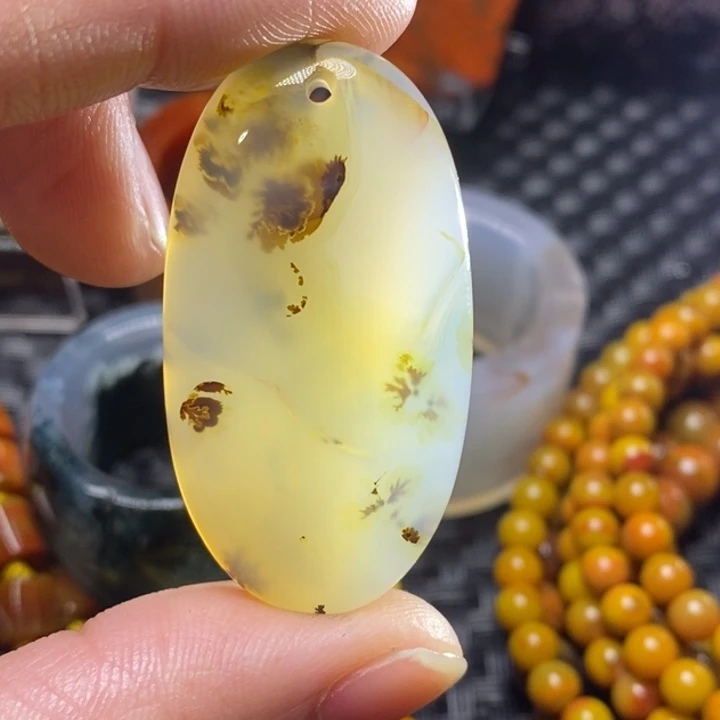 玛瑙/玉髓颈饰未镶嵌那**月