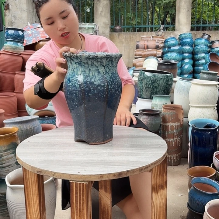 口19高27瑕疵一个盆子。