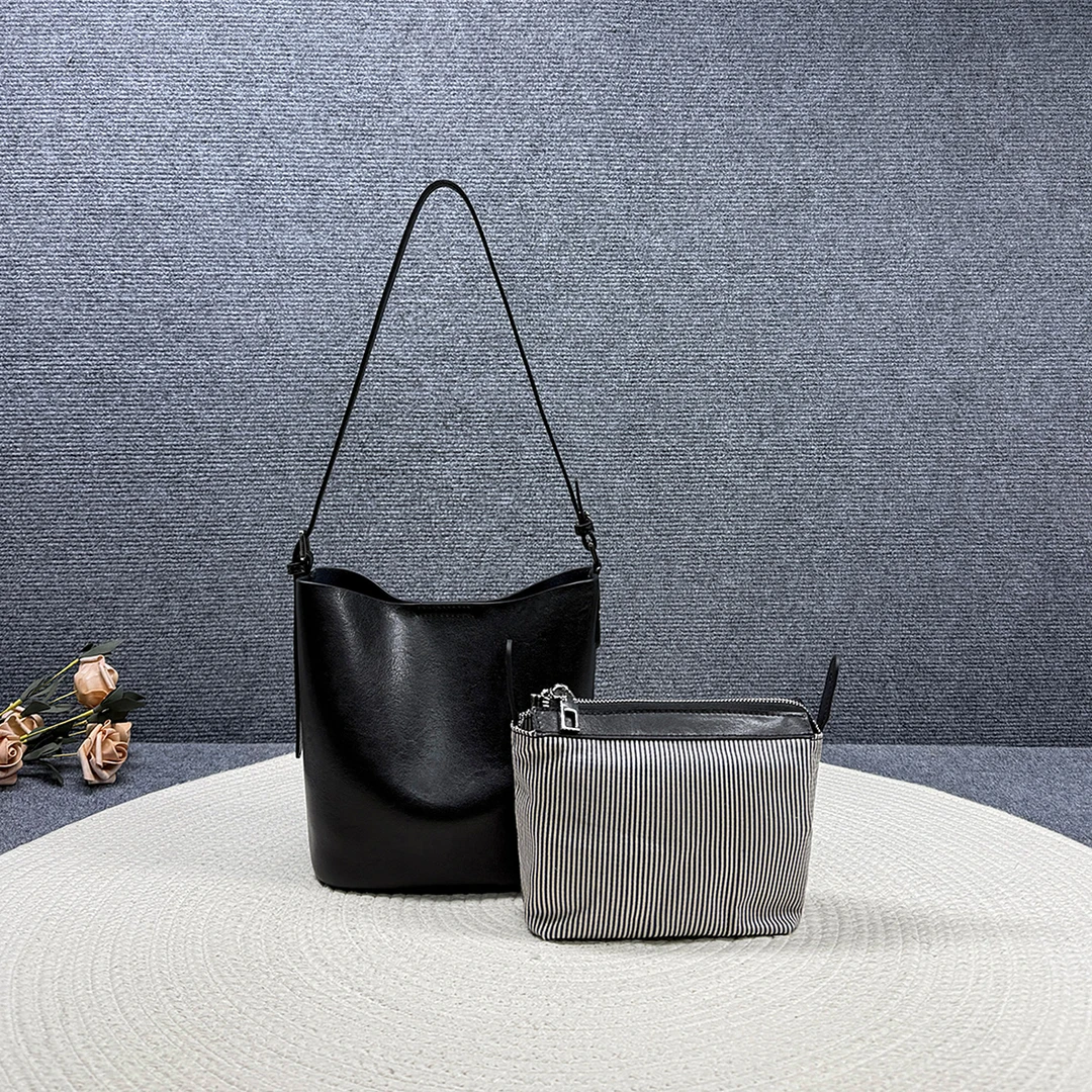 水桶包2025春夏新款女包休闲时尚个性百搭小众牛皮包单肩斜挎包包
