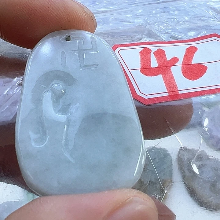 翡翠颈饰未镶嵌天然缅甸翡翠吊坠