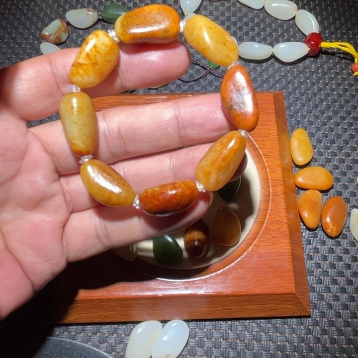 和田玉（糖玉）未镶嵌手链