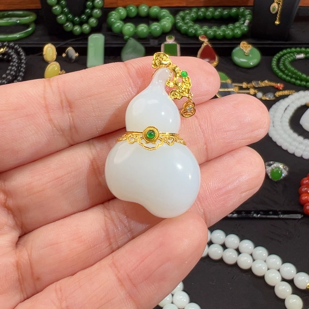 和田玉（白玉）18K金镶嵌颈饰老料白玉饱满葫芦