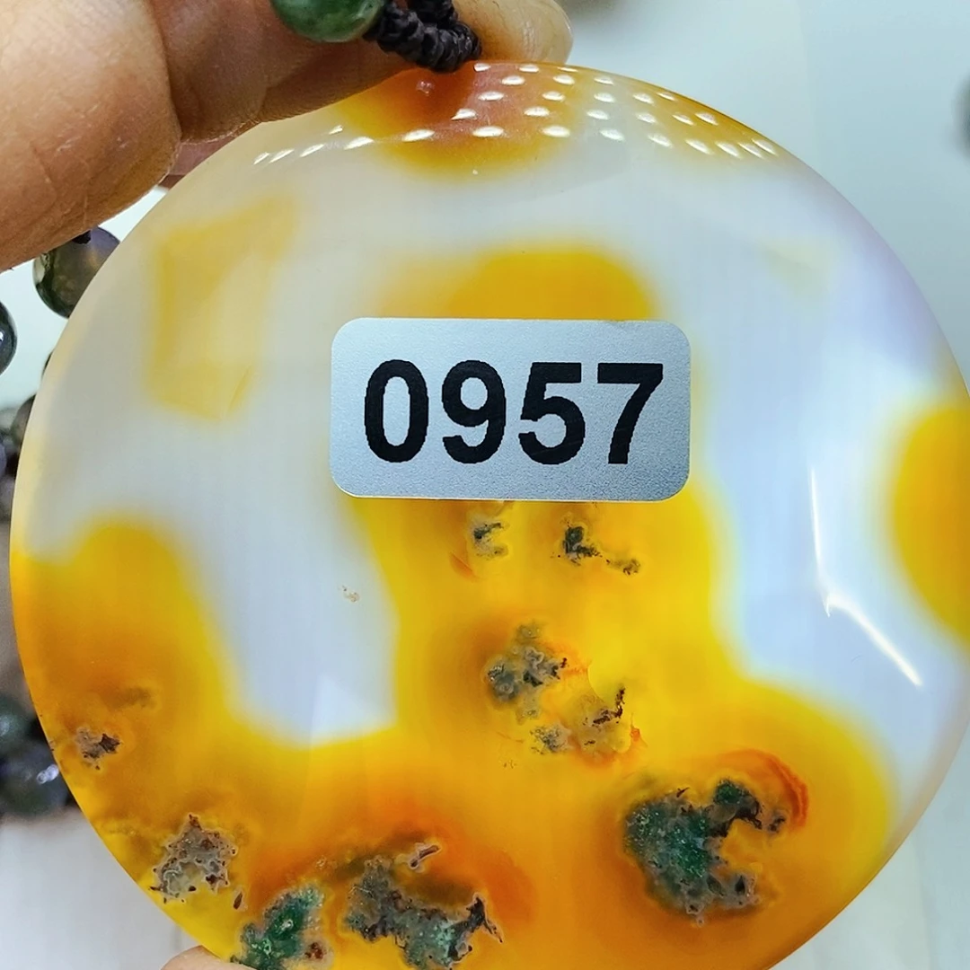 未镶嵌颈饰玛瑙/玉髓?****⁷