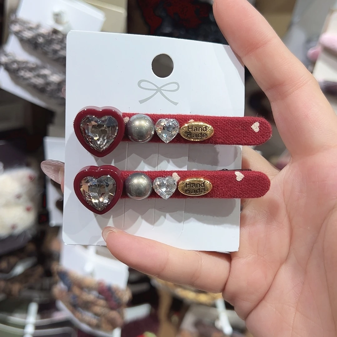 皮质铁合金红色爱心鸭夹