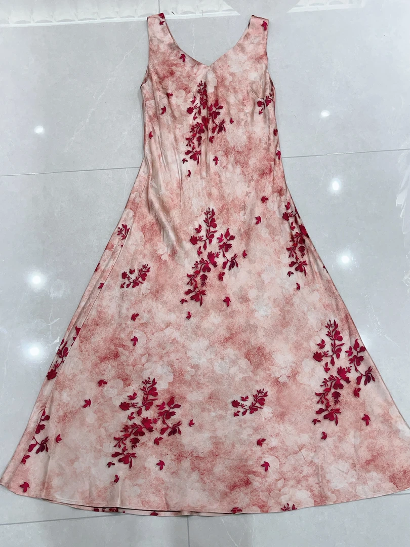 [面若桃花]人丝印花斜裁显瘦气质宽肩带连衣裙夏季