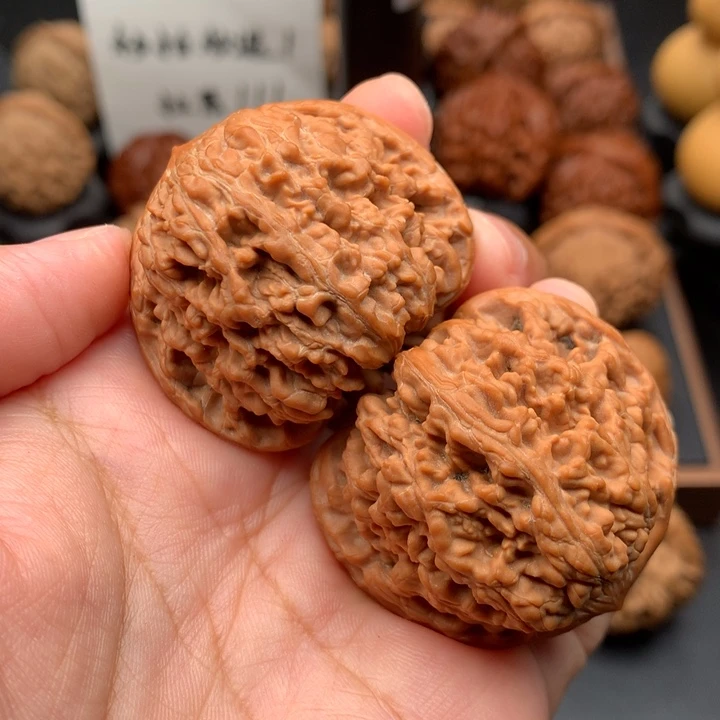 把件文玩核桃40+球体满天星有修