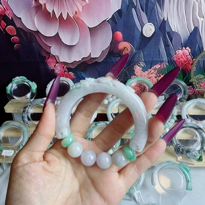 Y****^花花绿绿手镯