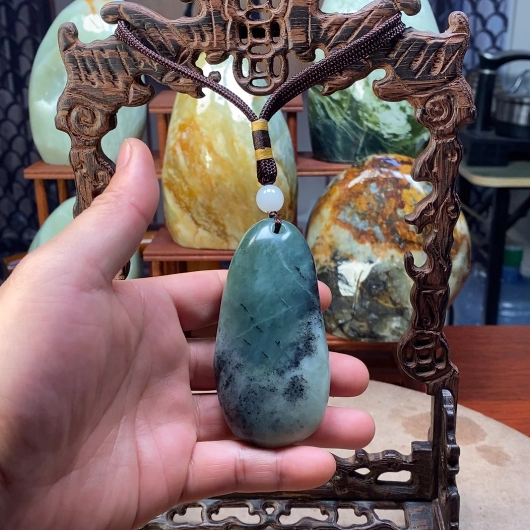 湖***9玉岫岩精品原石把件