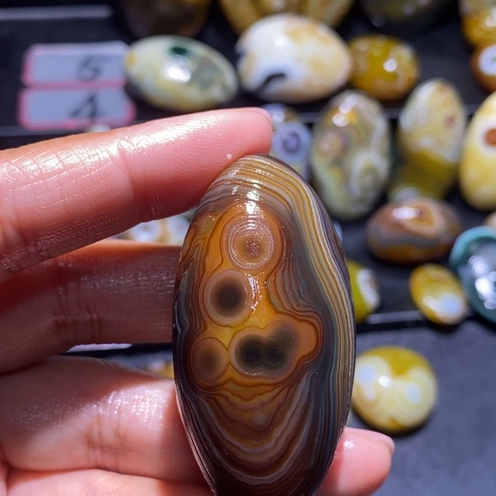 玛瑙/玉髓未镶嵌珠宝奇石54