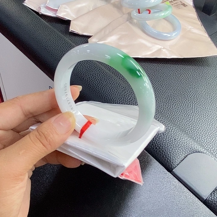 翡翠未镶嵌手镯天然缅料翡翠手镯