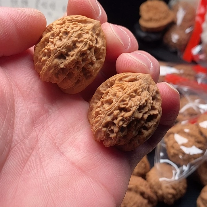 文玩核桃把件闪电19