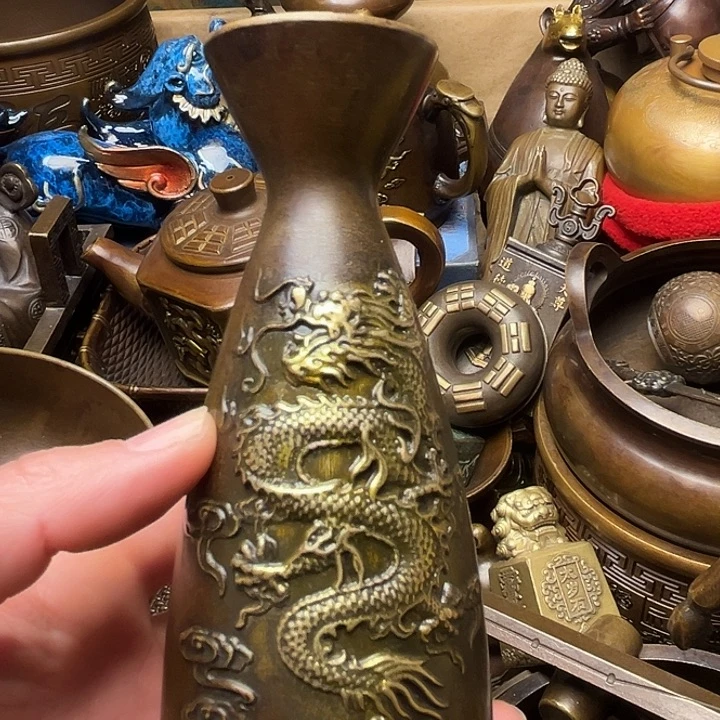 精美铜器批发档口