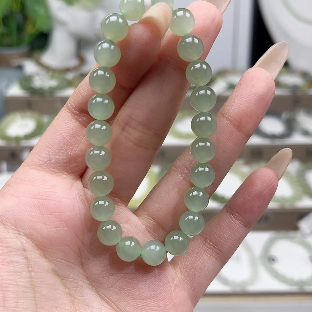 冬***日和田玉未镶嵌手串