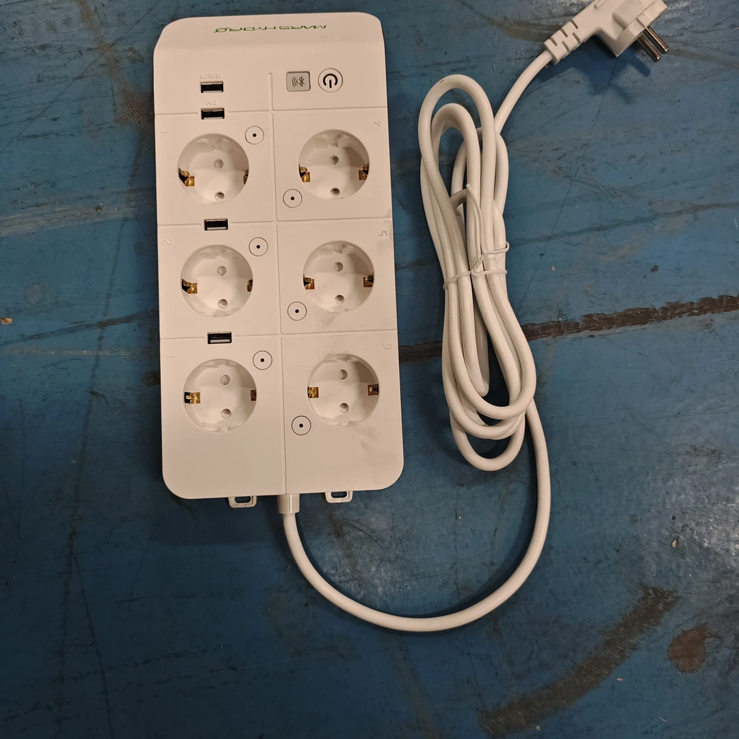 准新品  704-高端智能插排