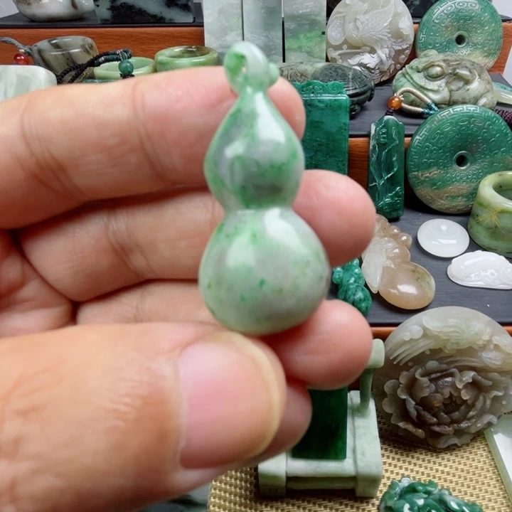 未镶嵌独山玉珠宝半成品