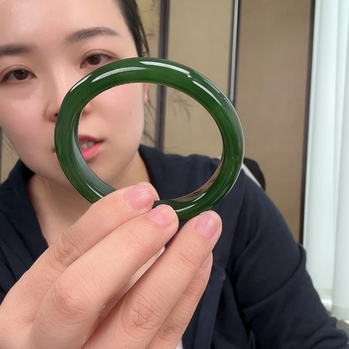 消***底未镶嵌手镯和田玉