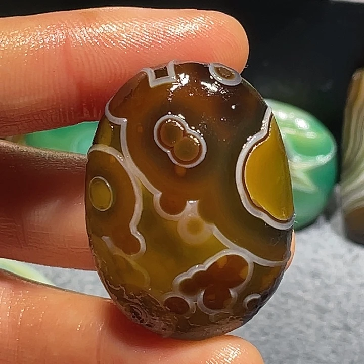 玛瑙/玉髓未镶嵌珠宝奇石