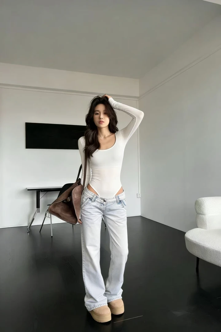 连体长袖打底衫女秋冬内搭外穿圆领修身辣妹性感上衣休闲裤两件套