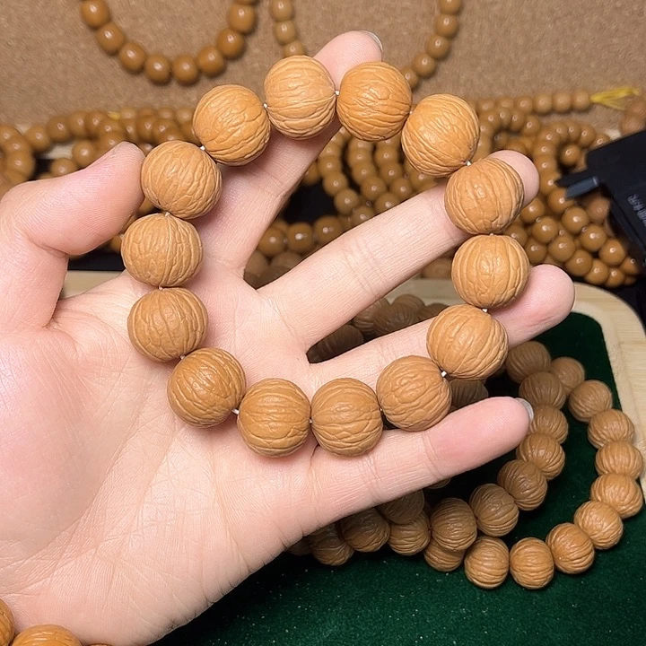 猴头核桃手串聚宝盆