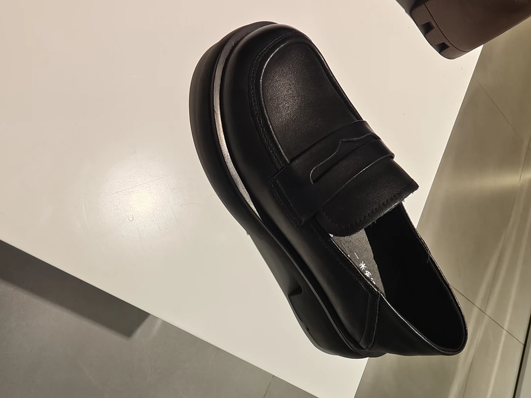 8992英伦风女鞋黑色春季防水台纯色中年乐福鞋舒适低跟厚底