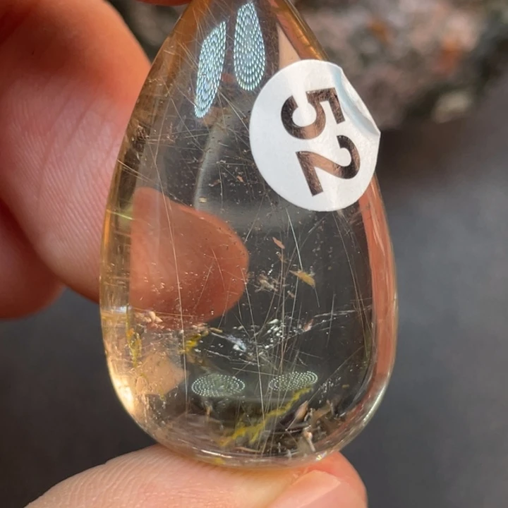 水晶颈饰未镶嵌岁***迹