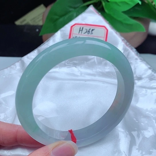 翡翠手镯未镶嵌      正圈58 +