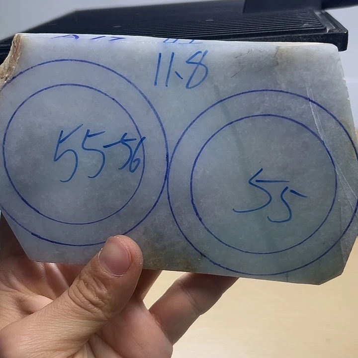 翡翠散珠定制翡翠