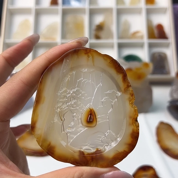 玛瑙/玉髓颈饰合金