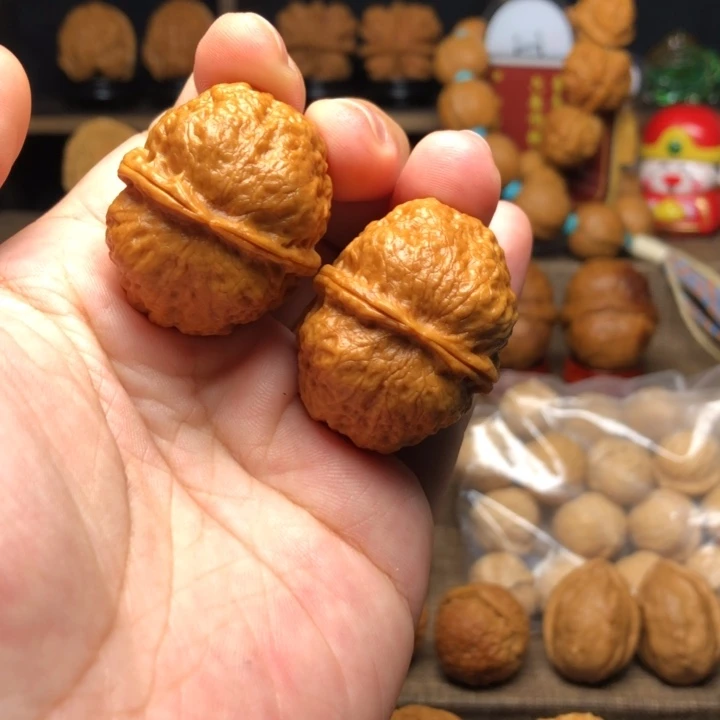 橄榄核吊坠1虎头蛙