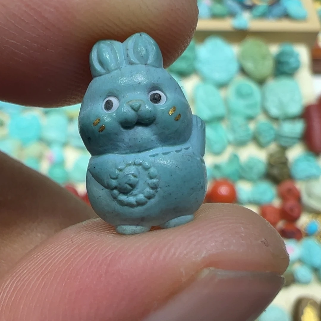 绿松石未镶嵌颈饰