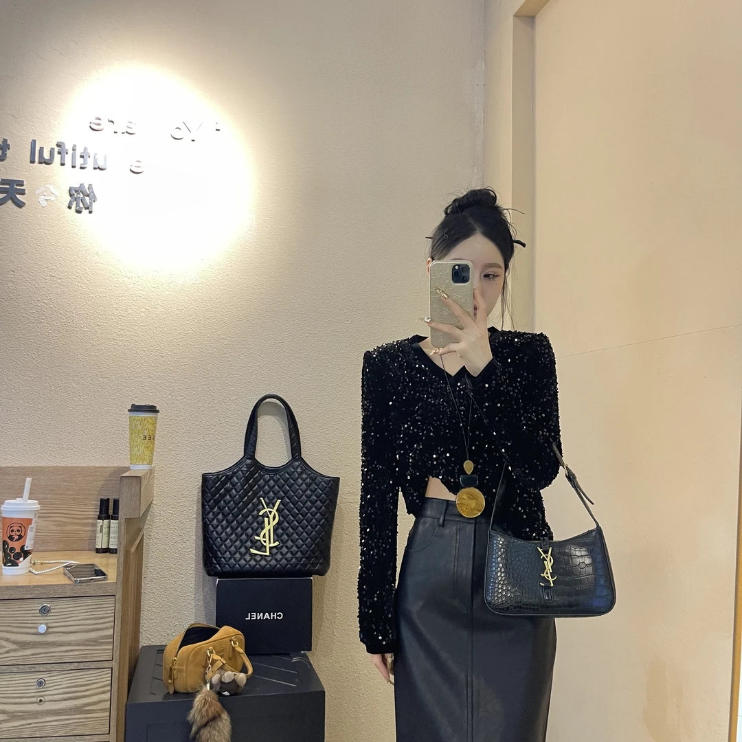 法式复古小香名媛风重工亮片T恤春季新款显瘦气质百搭轻奢小众