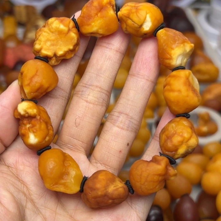 琥珀颈饰未镶嵌天然蜜蜡