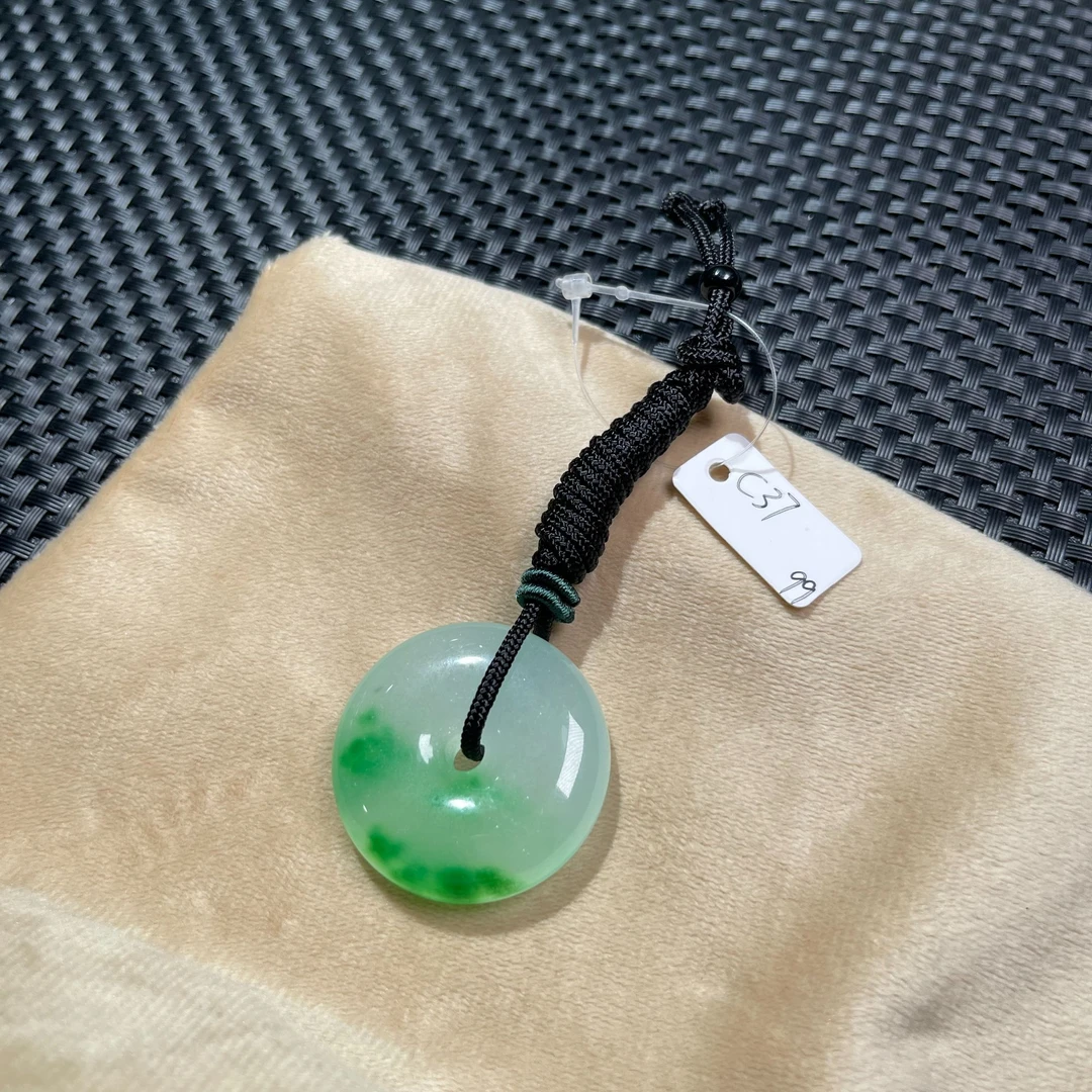 C37吊坠百搭男女款多样性发货其一