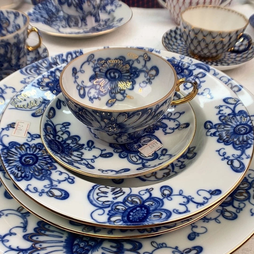 李****?一杯一碟全新全品