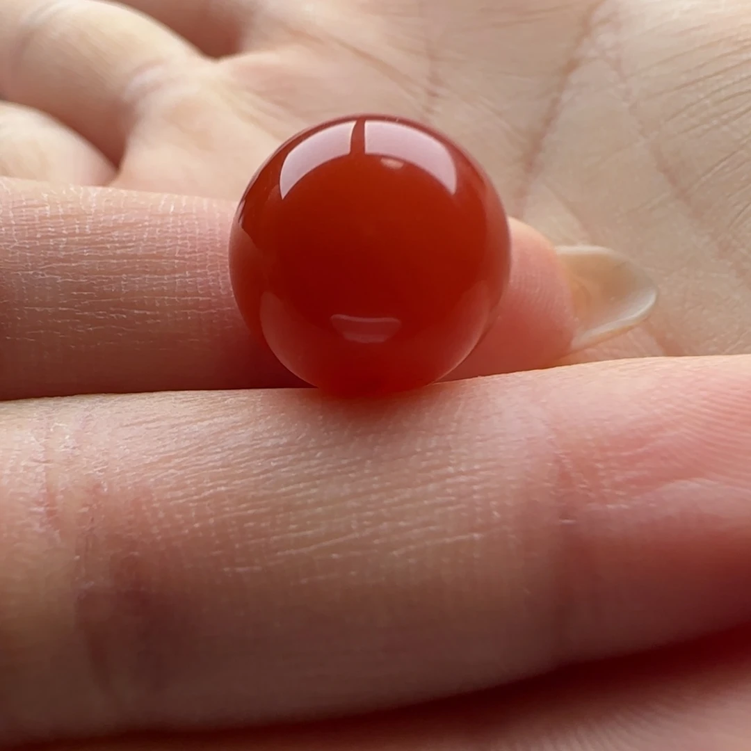 南红玛瑙未镶嵌圆珠13.6，柿子红偏红