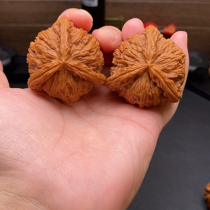 南***战把件文玩核桃白奔