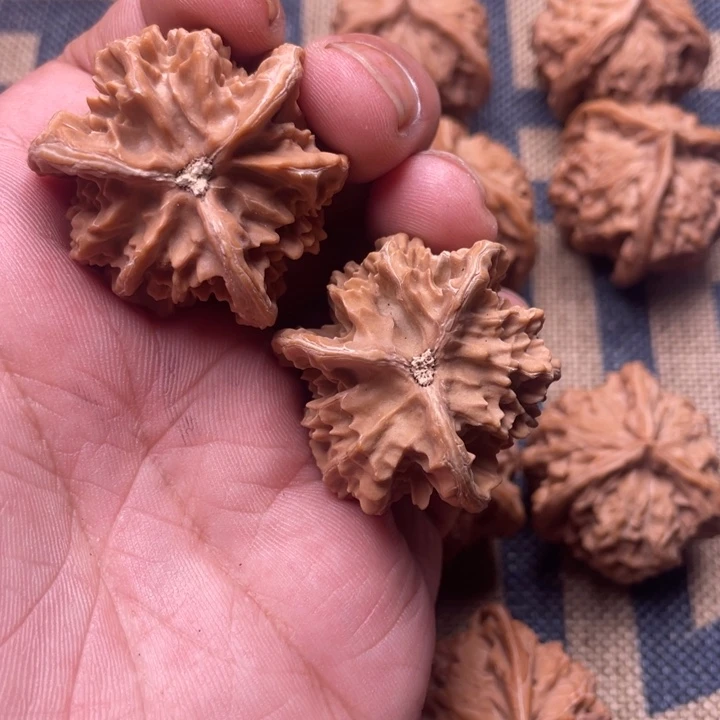 Y***-38尺寸盘山公子帽三棱全品