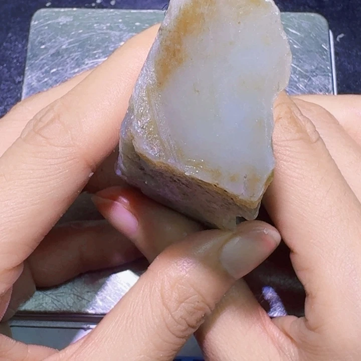 未镶嵌和田玉（糖玉）珠宝半成品