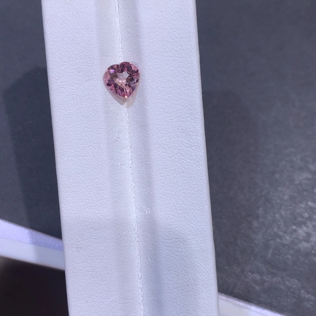 裸石未镶嵌碧玺1.26克拉