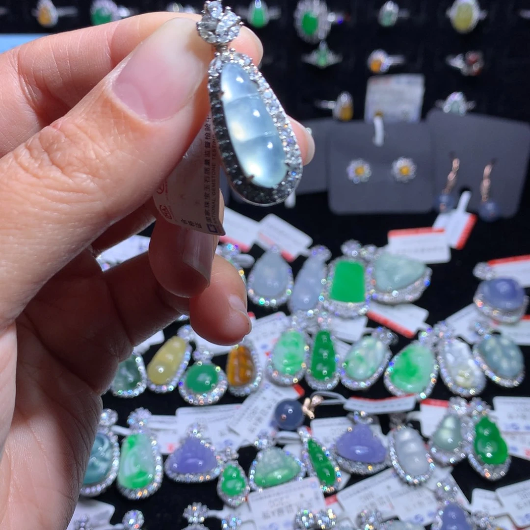 翡翠颈饰银S925镶嵌天然A货缅料高冰福豆吊坠