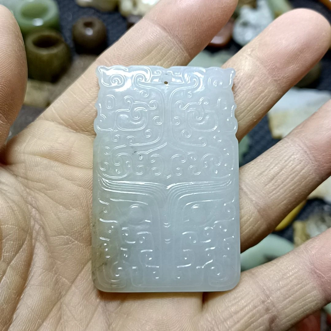 和田玉颈饰未镶嵌省*