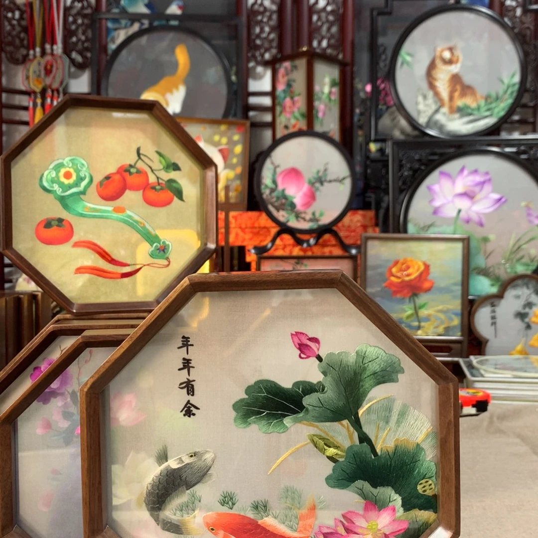 木苏绣精品推荐给朋友