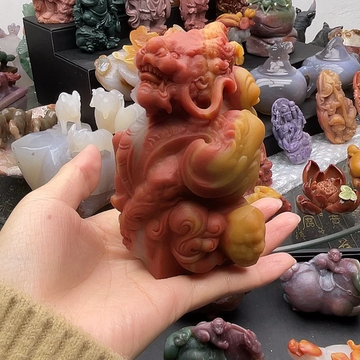 石英质玉未镶嵌摆件