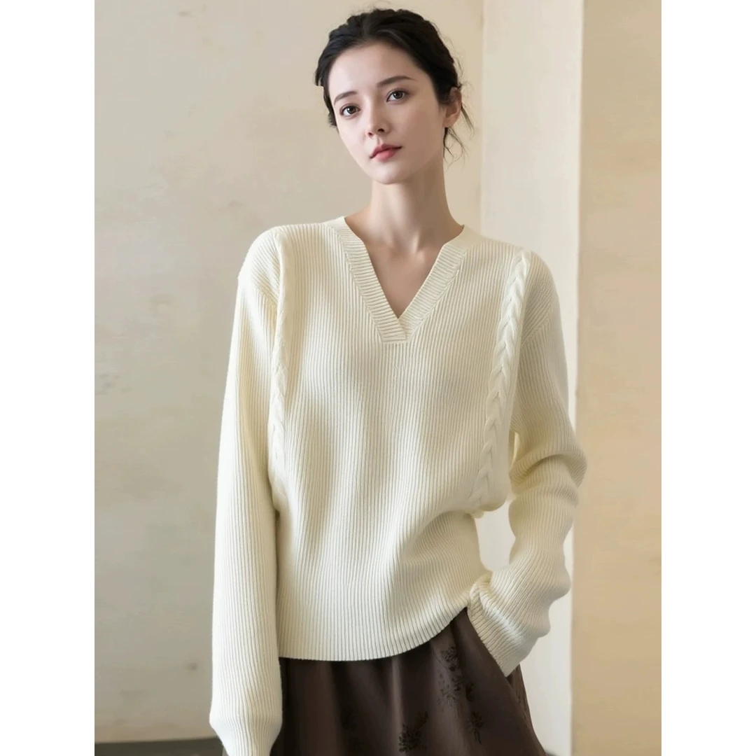 米白色v领软糯慵懒风针织衫毛衣女冬季加厚巨好看的冬装内搭上衣