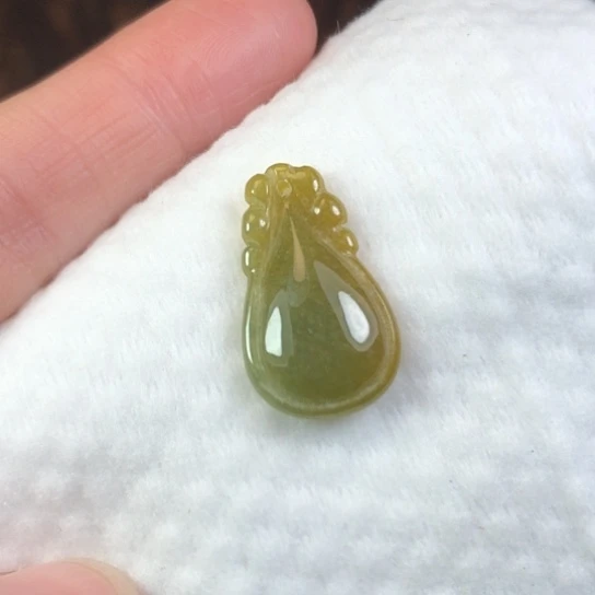 翡翠未镶嵌颈饰缅甸A货，每天下午1点半开播